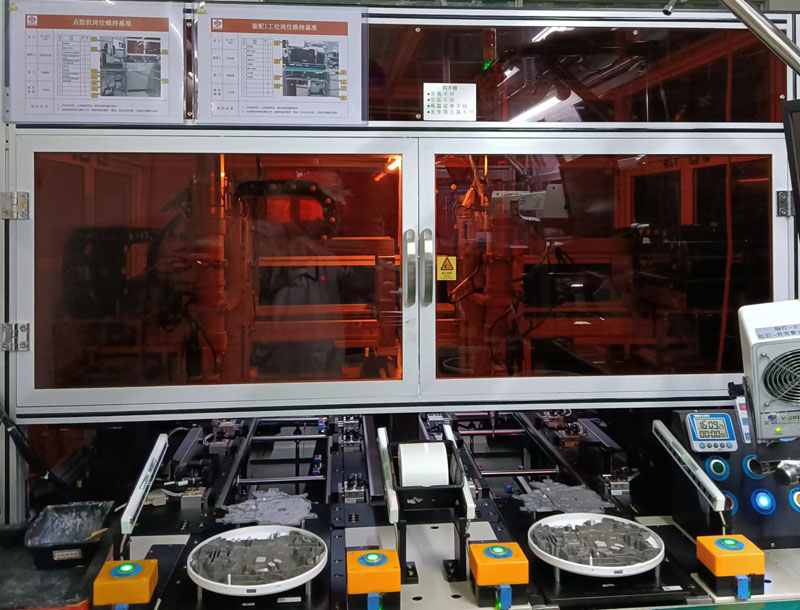 1655878856386967.jpg 6W导热凝胶设备deal.jpg